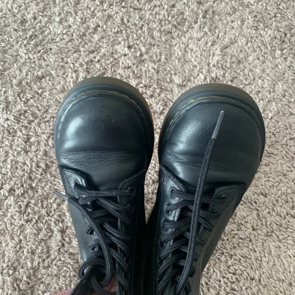 Dr Martens Pascal Moo Boots Black Leather Lace-Up Boots - Picture 10 of 16